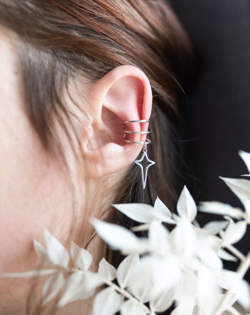 Quel faux piercing est fait pour moi ? bague d’oreille céleste personnalisable